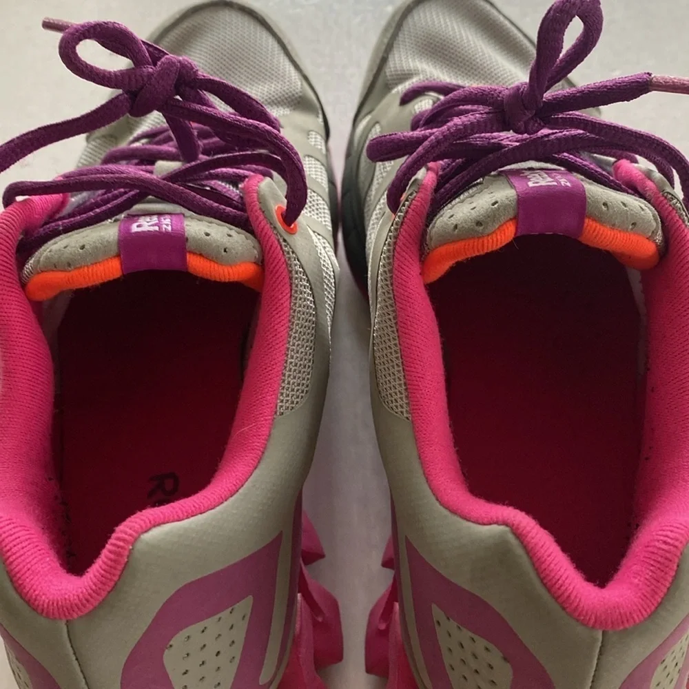 Reebok Zigtech Women’s Running Shoes Size 6.5 Men’s or 8 Women’s